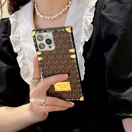 ブランド  iphone17/17pro/17air/17promaxスマホケース 