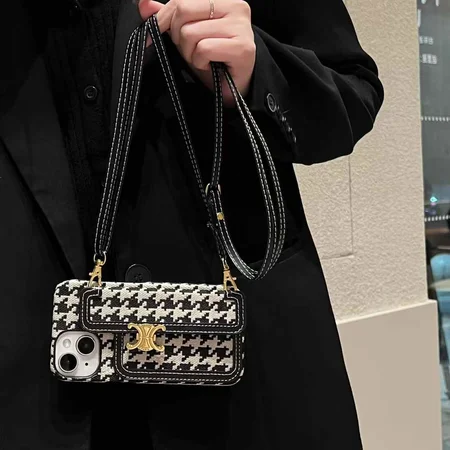 CELINE iPhone16ケース,iPhone16Plusショルダーケース,セリーヌ スマホケース レディース,ティーン トリオンフ iPhone15proケース,モノグラム レザー iPhoneケース,高級 ブランド アイフォンカバー,カード収納 耐衝撃 ケース