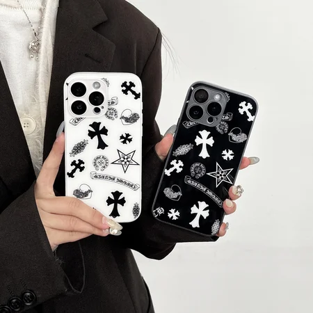 クロムハーツ iPhone 1717 pro17 pro max ケース,クロムハーツ ブラック ケース, クロムハーツ ホワイト ケース, クロムハーツ マルチロゴ ケース, クロムハーツ 複数ロゴ ケース, クロムハーツ ゴシック ケース, クロムハーツ エッジー ケース