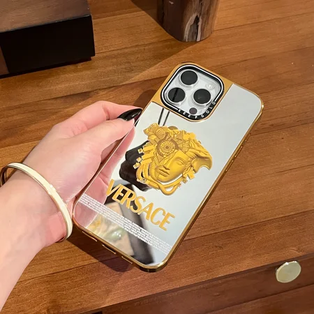 ヴェルサーチ iPhone17 ケース, VERSACE iPhone16ProMax ケース, おしゃれ iPhone17 ケース, MagSafe対応 iPhone16 ケース, 滑り止め iPhone15 ケース, 高級 デザイン iPhone14Pro ケース, ワイヤレス充電 ケース, ブランド iPhone カバー