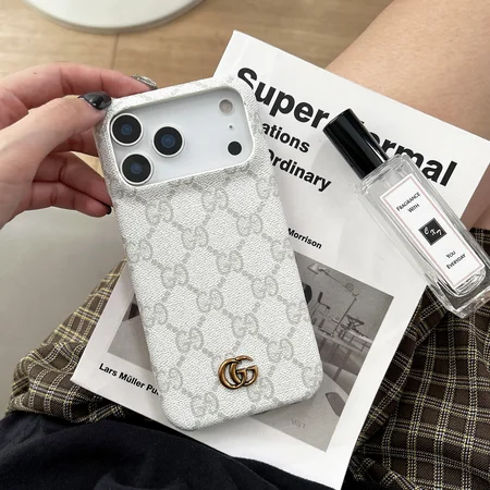 グッチ iPhone17 ケース, iPhone16 カメラ保護 ケース, GG柄 スマホケース, ブランド iPhone カバー, iPhone17Pro 保護ケース, iPhone16ProMax ケース おしゃれ, 3WAY iPhoneケース, レンズ保護付き スマホカバ